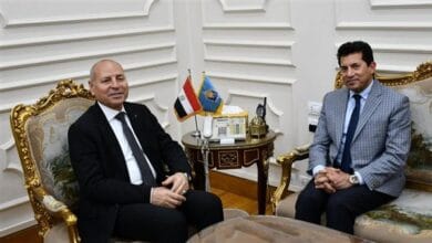 تفاصيل لقاء وزير