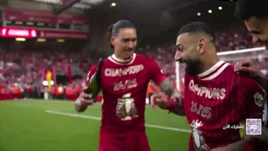 صلاح يرفض الاحتفال مع لاعب ليفربول