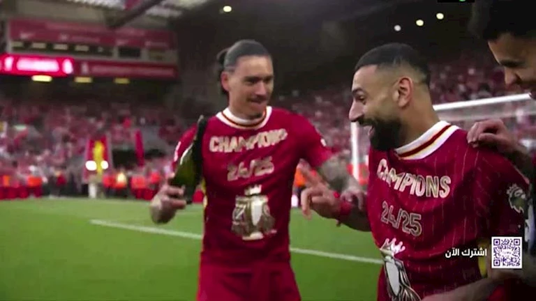 صلاح يرفض الاحتفال مع لاعب ليفربول