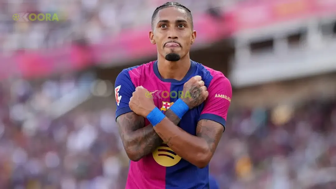 الدوري الإسباني يعلن فوز رافينيا بأفضل لاعب في موسم 2024/2025 9 رافينيا - برشلونة