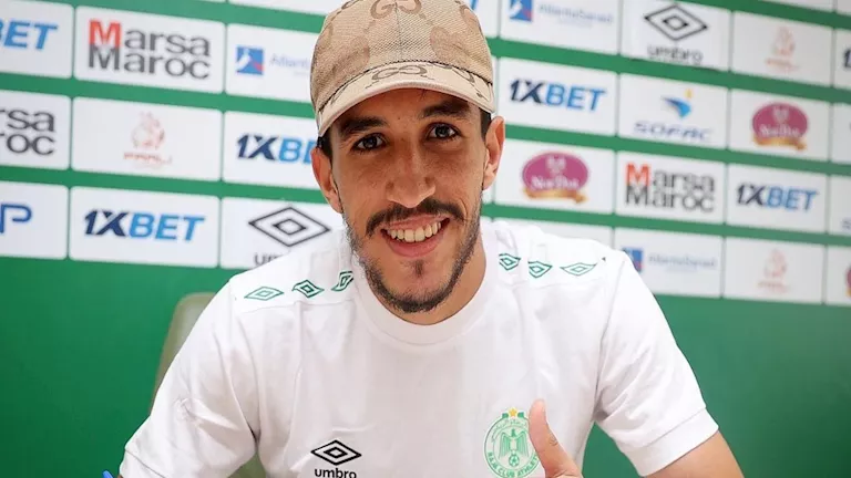 الرجاء يصدم الزمالك ويجدد تعاقده مع نجمه 3 الرجاء يصدم الزمالك ويجدد تعاقده مع نجمه