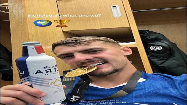 11 صورة ترصد احتفال لاعبي تشيلسي بكأس العالم للأندية 11 11 صورة ترصد احتفال لاعبي تشيلسي بكأس العالم للأندية