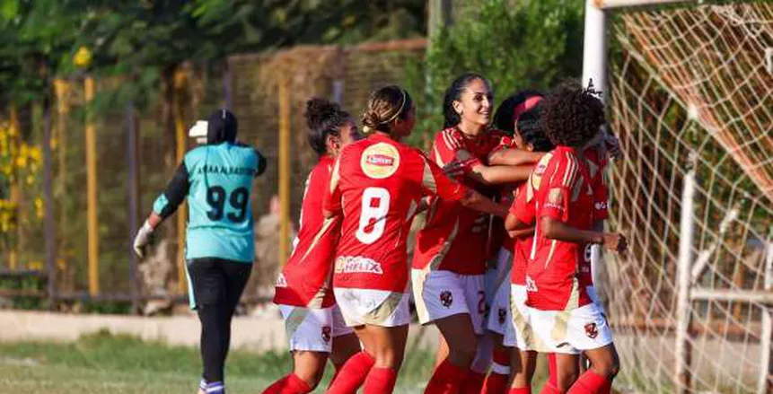 الأهلي يتعاقد مع الغانية ميرسي أتوبرا لتدعيم فريق كرة القدم الأهلي يتعاقد مع الغانية ميرسي أتوبرا لتدعيم فريق كرة القدم النسائية