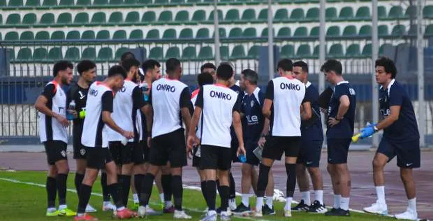 جلسة بين الزمالك والبنك الأهلي لحسم الصفقة التبادلية جلسة بين الزمالك والبنك الأهلي لحسم الصفقة التبادلية