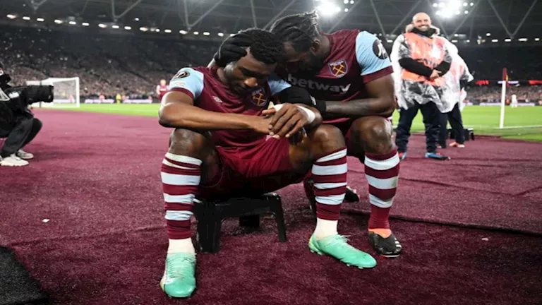 حي فقير ولعب بإبهام مكسور.. رحلة محمد قدوس للدوري الإنجليزي 23 حي فقير ولعب بإبهام مكسور.. رحلة محمد قدوس للدوري الإنجليزي