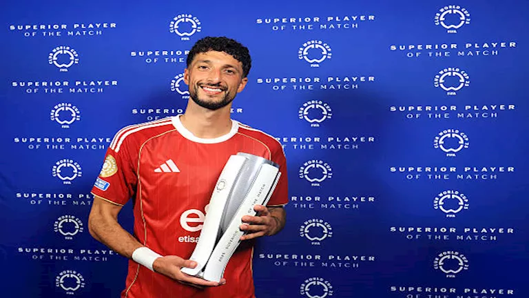 وسام أبو علي يضغط على الأهلي للرحيل عن الفريق 8 وسام أبو علي يضغط على الأهلي للرحيل عن الفريق