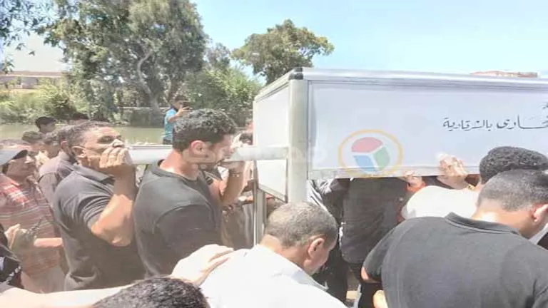 الأهلي يعلن موعد ومكان عزاء والد محمد الشناوي 18 الأهلي يعلن موعد ومكان عزاء والد محمد الشناوي