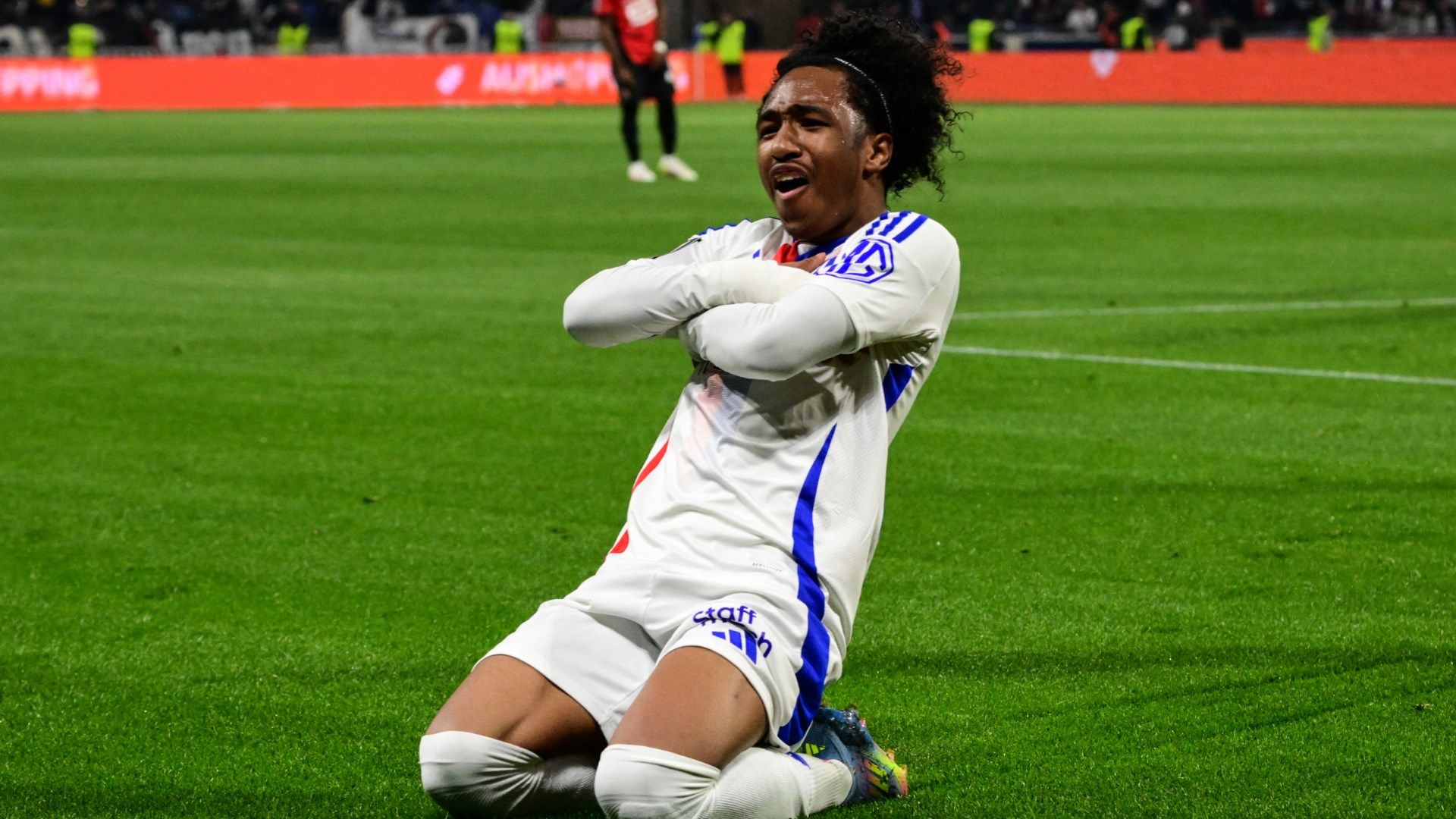 لماذا تراجع بايرن ميونخ عن جوهرة الدوري الفرنسي؟ | كووورة 13 kooora logo