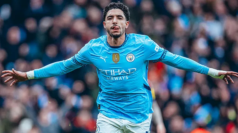 نادي إنجليزي يسعى للتعاقد مع مرموش.. والسيتي يرد