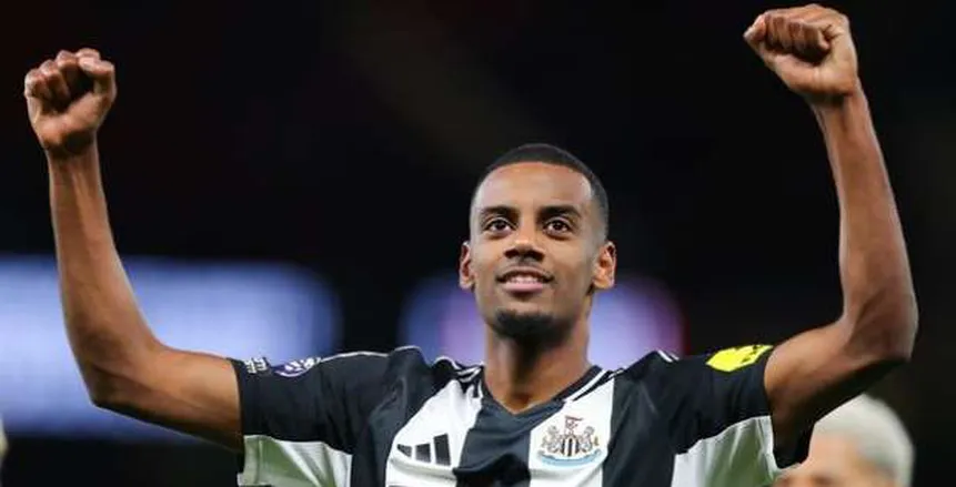 نيوكاسل يرد على إيزاك في بيان رسمي نشعر بخيبة أمل نيوكاسل يرد على إيزاك في بيان رسمي: «نشعر بخيبة أمل ولم نقدم وعدا بالرحيل»