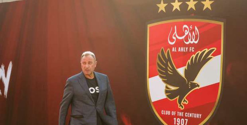 الأهلي يتقدم ببلاغ للنائب العام والمجلس الأعلى للإعلام ضد مدحت الأهلي يتقدم ببلاغ للنائب العام والمجلس الأعلى للإعلام ضد مدحت شلبي