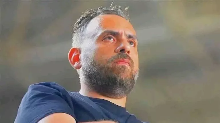 جون إدوارد يثير الجدل بمدرجات مباراة الزمالك والمصري