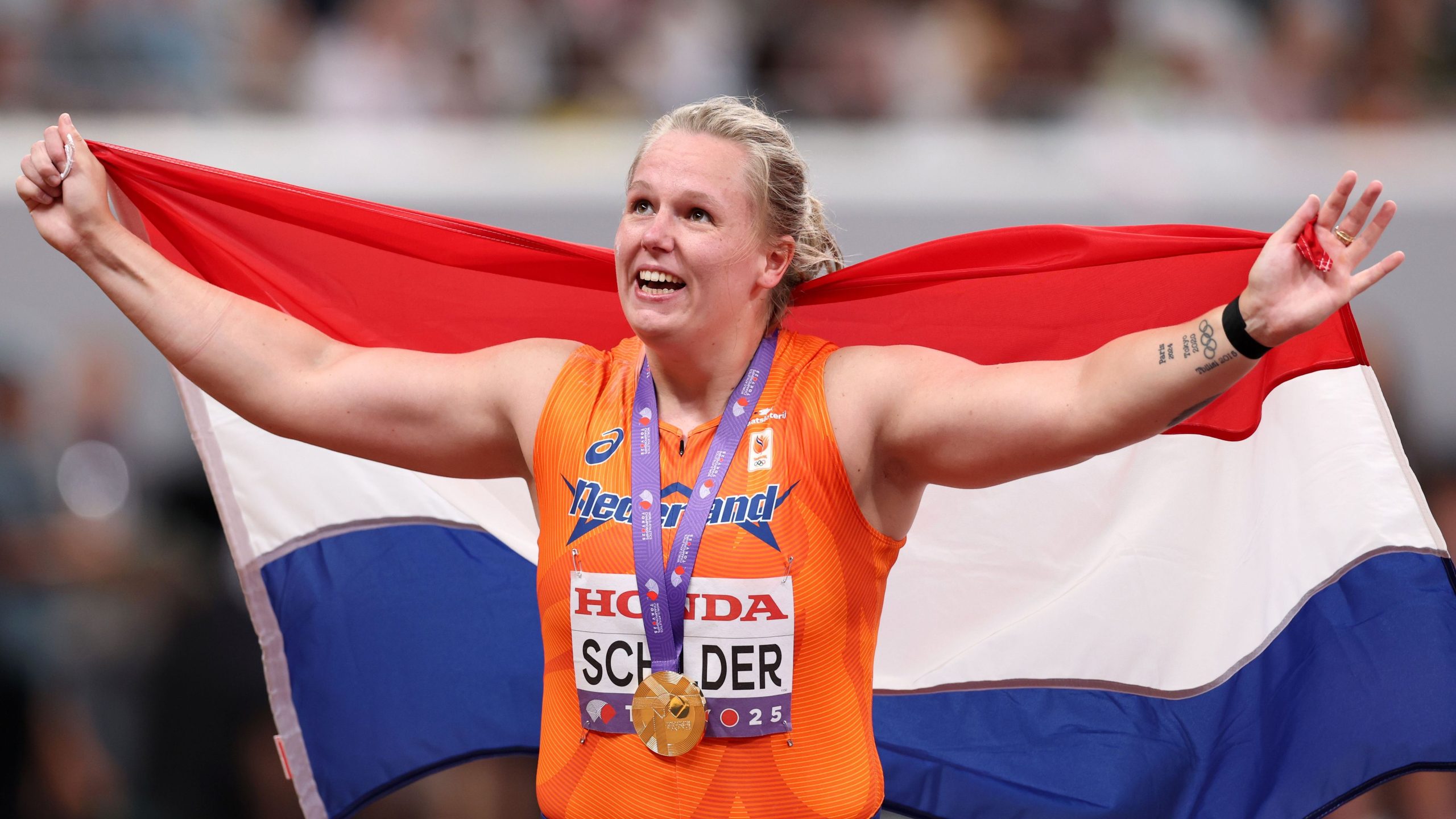 FBL-EUR-C1-PSG-PRESSER