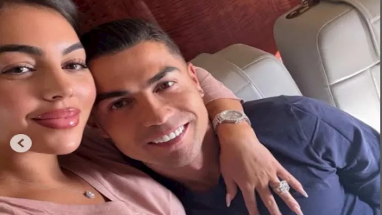 قصص متفتوتكش .. عقوبة قاسية من الأهلي للاعبين