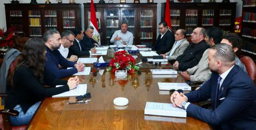 مجلس إدارة الأهلي يجتمع الاثنين وتوقعات بإجراء الانتخابات نهاية أكتوبر مجلس إدارة الأهلي يجتمع الاثنين.. وتوقعات بإجراء الانتخابات نهاية أكتوبر