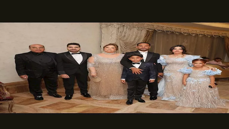 "مع أبنائهم".. 9 صور لوليد سليمان وزوجته في إحدى المناسبات