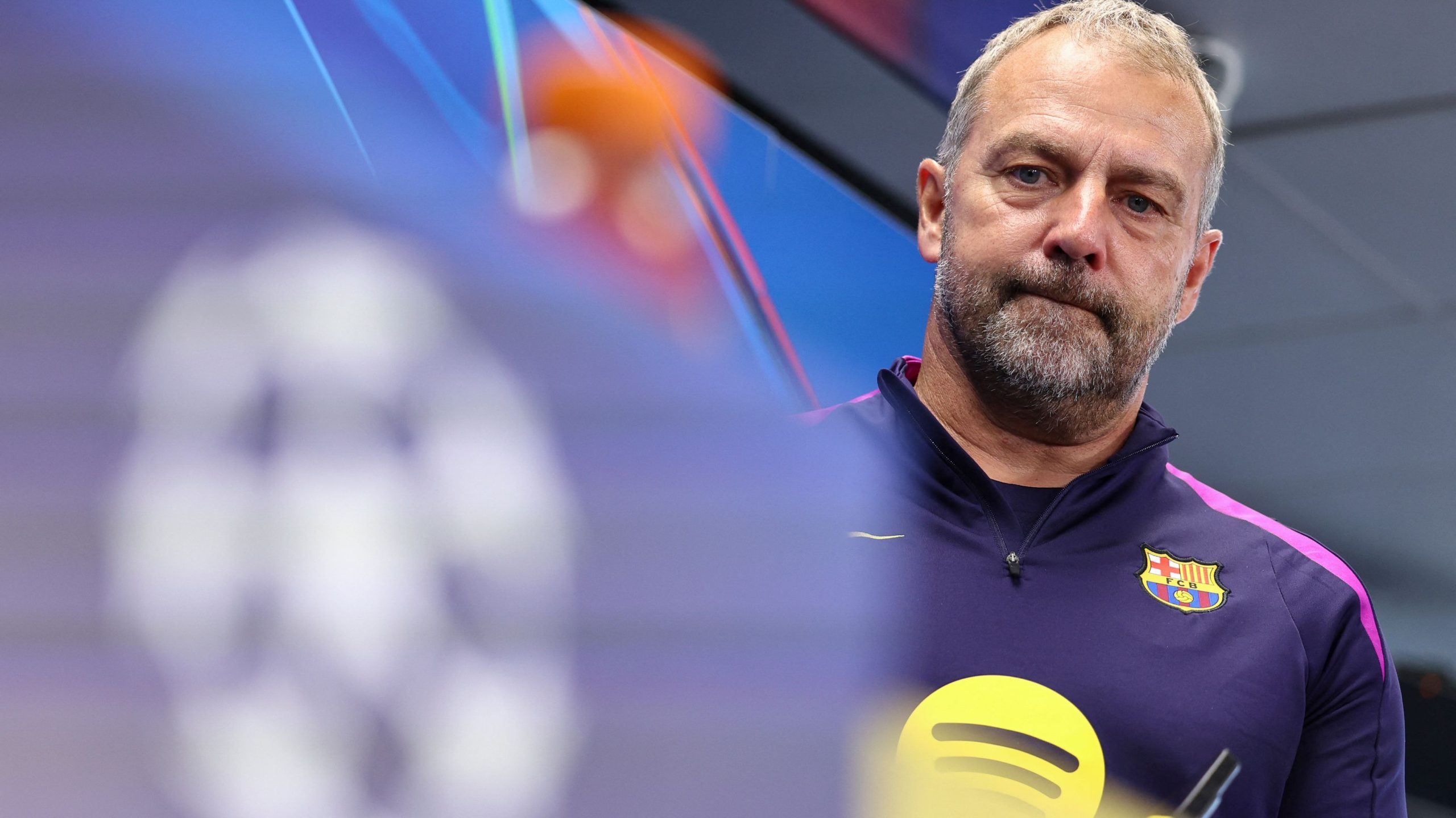 الأزمة 15 تربك فليك في برشلونة | كووورة 14 kooora logo