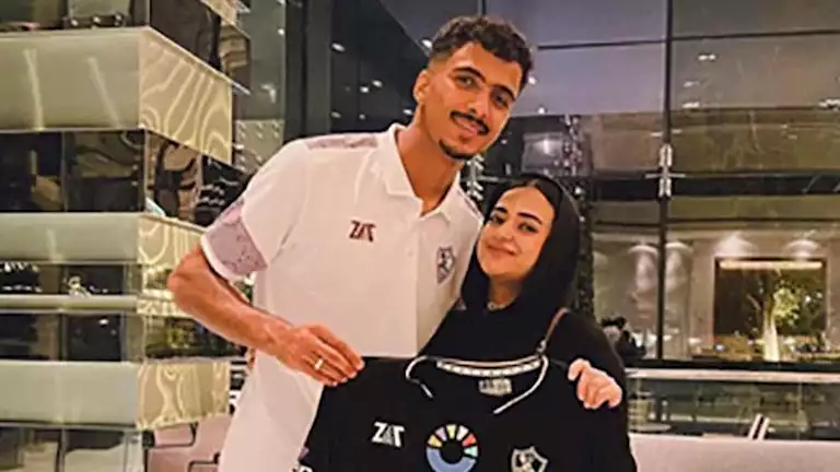 انضمام زوجة حسام عبد المجيد إلى فريق تغطية مباراة مصر وغينيا بيساو