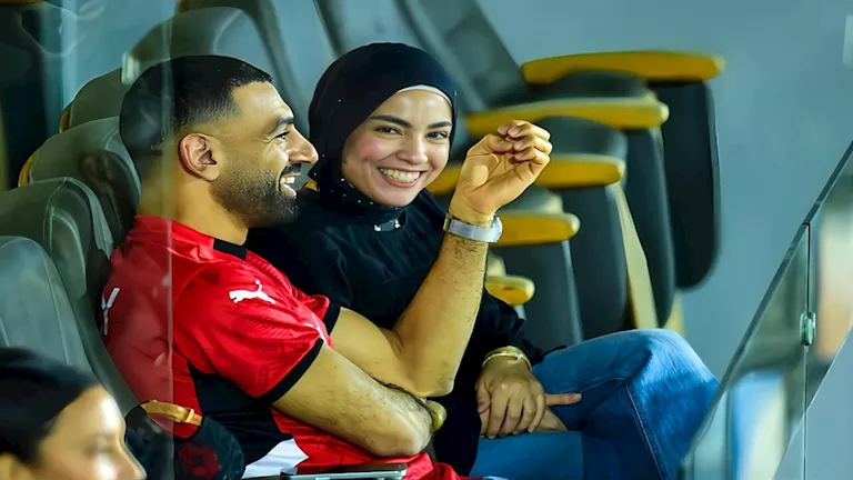 سعر ساعة محمد صلاح وشنطة ماجي زوجته 21 سعر ساعة محمد صلاح وشنطة ماجي زوجته