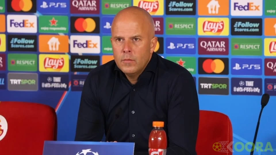 صلاح يُحدث انقلاب داخل ليفربول ضد آرني سلوت