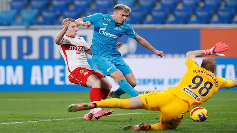 عصابة تحاول اختطاف نجم دوري أبطال أوروبا.. ما القصة؟ 16 عصابة تحاول اختطاف نجم دوري أبطال أوروبا.. ما القصة؟