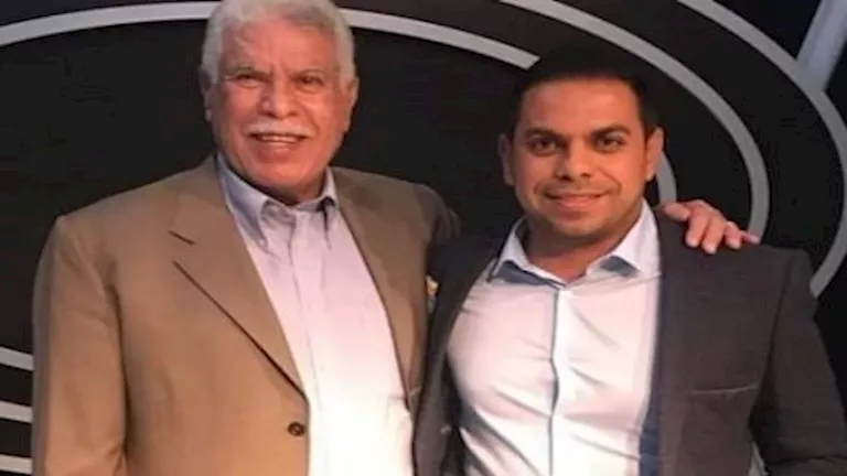 كريم حسن شحاتة يكشف كواليس زيارة محمود الخطيب لوالده بالمستشفى