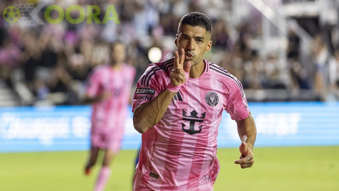 ماكينة أهداف لا تتوقف .. لويس سواريز يحتفل بإنجازه التاريخي في كرة القدم 21 ماكينة أهداف لا تتوقف .. لويس سواريز يحتفل بإنجازه التاريخي في كرة القدم