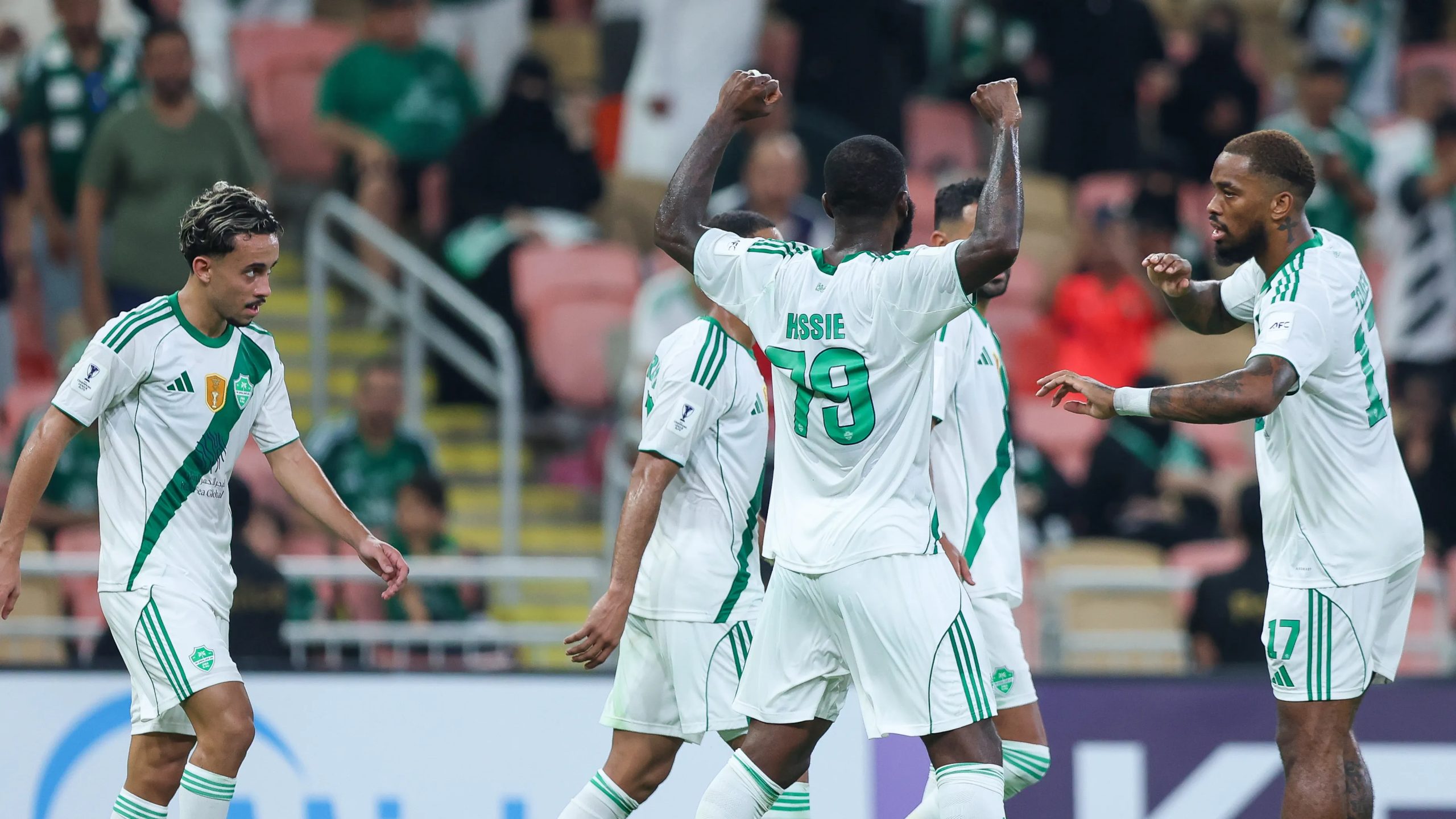 أبرزها الأزمة الإفريقية.. 3 ملفات تحتل طاولة مدير أهلي جدة | كووورة 27 kooora logo