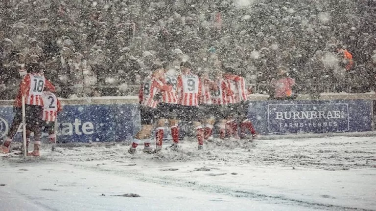 ثلوج وضباب.. 15 صور ترصد أحداث نهائي الدوري الكندي 16 ثلوج وضباب.. 15 صور ترصد أحداث نهائي الدوري الكندي