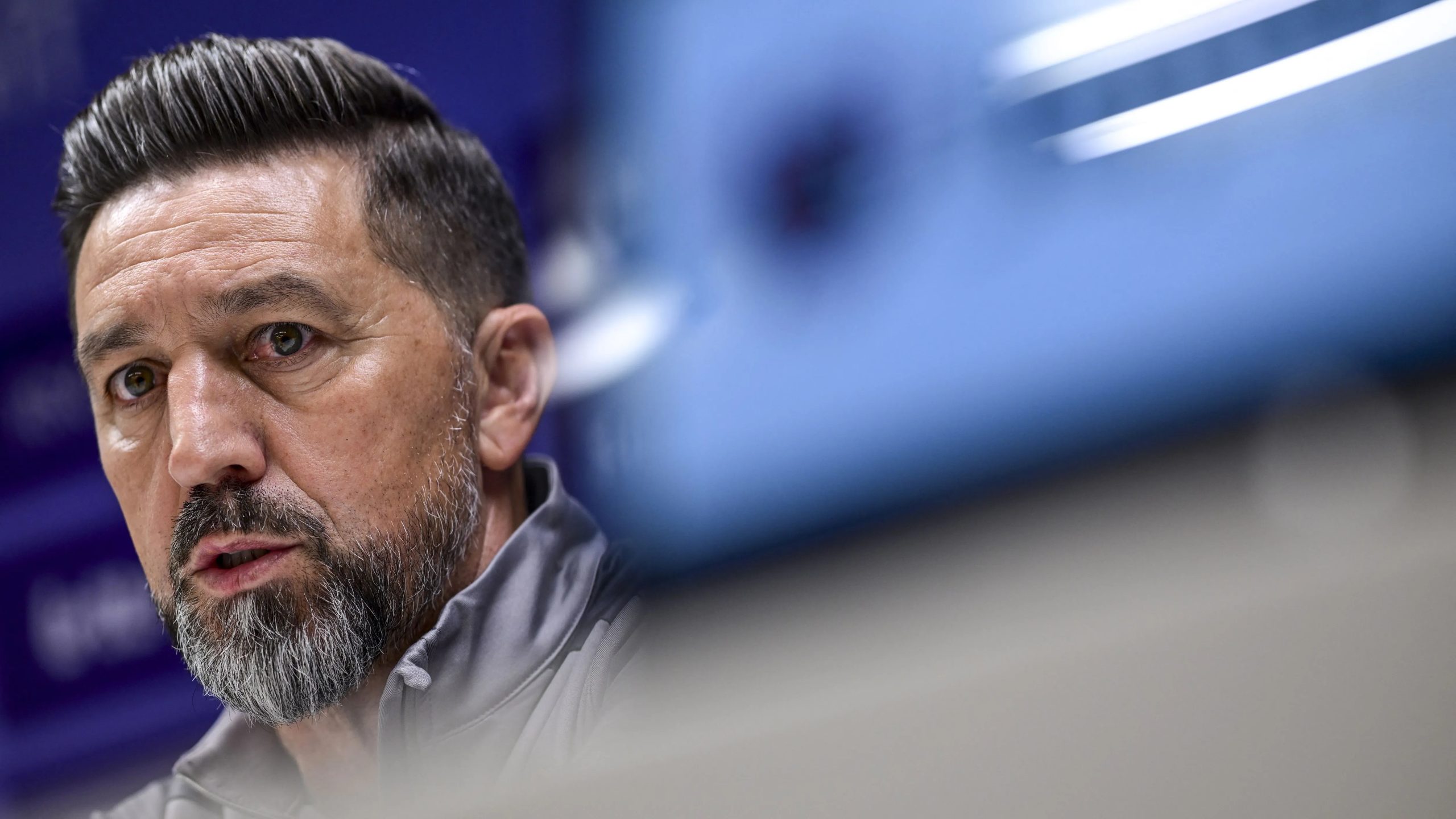 قائد رحلة هبوط أهلي جدة مُرشح للعودة إلى روشن | كووورة 1 Xabi Alonso Real Madrid 2025