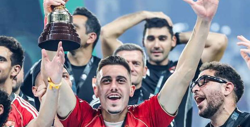 الأهلي يبحث عن حل مع 3 أجانب للرحيل عن صفوف الفريق.. واستثناء وحيد 10 الأهلي يبحث عن حل مع 3 أجانب للرحيل عن صفوف الأهلي يبحث عن حل مع 3 أجانب للرحيل عن صفوف الفريق.. واستثناء وحيد