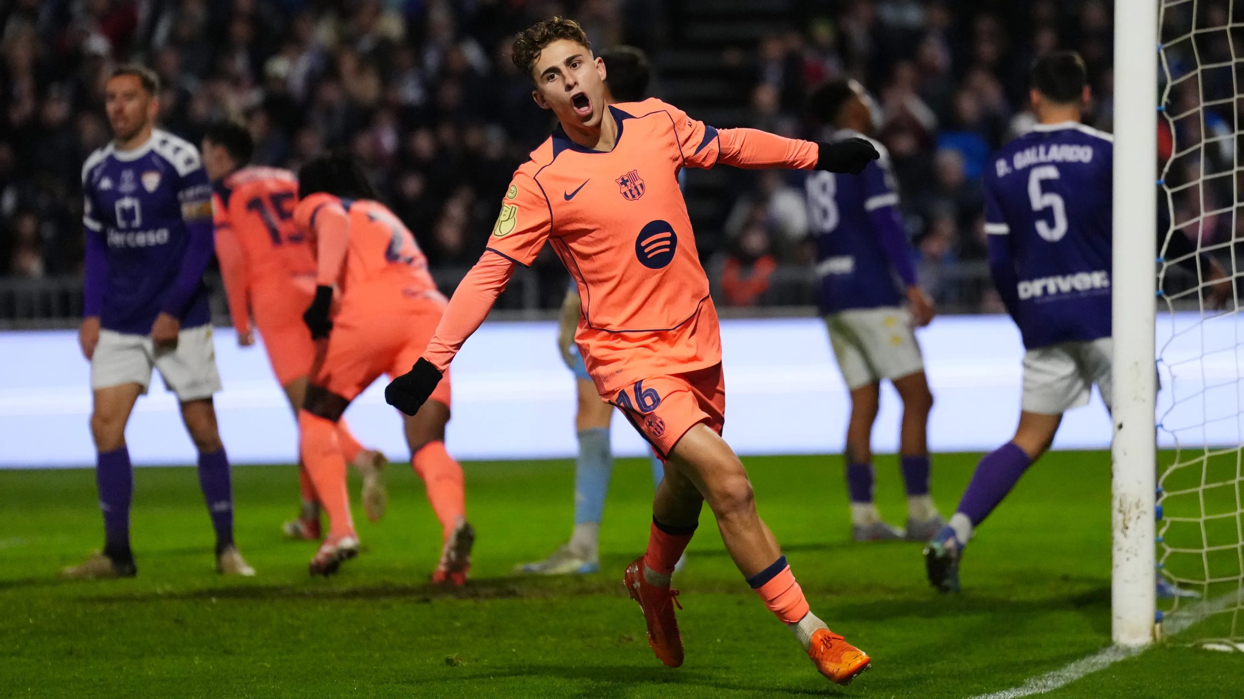 بالفيديو.. ملخص وأهداف فوز برشلونة على جوادالاخارا في كأس الملك | كووورة 21 Mohamed Salah HIC 2-1