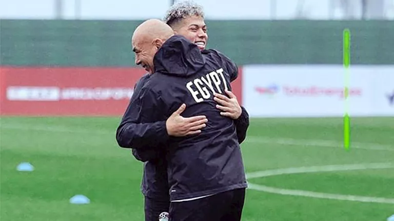 "بصورة في المران".. حسام حسن ينهي الجدل حول وجود خلاف مع إمام عاشور 16 "بصورة في المران".. حسام حسن ينهي الجدل حول وجود خلاف مع إمام عاشور