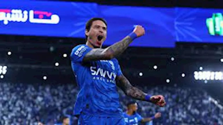 بعد 4 أشهر.. نونيز يتلقى عرضًا أوروبيًا ويبحث الرحيل عن الهلال 5 بعد 4 أشهر.. نونيز يتلقى عرضًا أوروبيًا ويبحث الرحيل عن الهلال