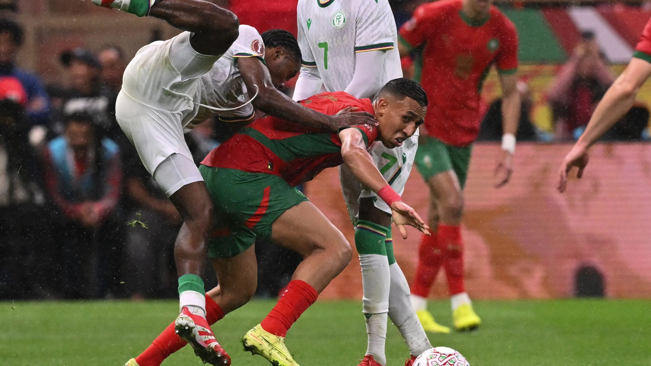 رغم التعثر أمام مالي.. المغرب يواصل سلسلته المنيعة منذ 16 عامًا! | كووورة 1 kooora logo