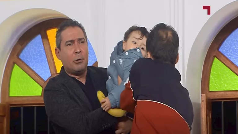 "زملكاوي ومازح بركات".. طفل مصري يدخل ستديو "المجلس" بكأس العرب