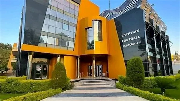 سنقاضي المخالف.. تحذير من اتحاد الكرة بشأن الأحداث الرياضية والإعلانات 2 سنقاضي المخالف.. تحذير من اتحاد الكرة بشأن الأحداث الرياضية والإعلانات