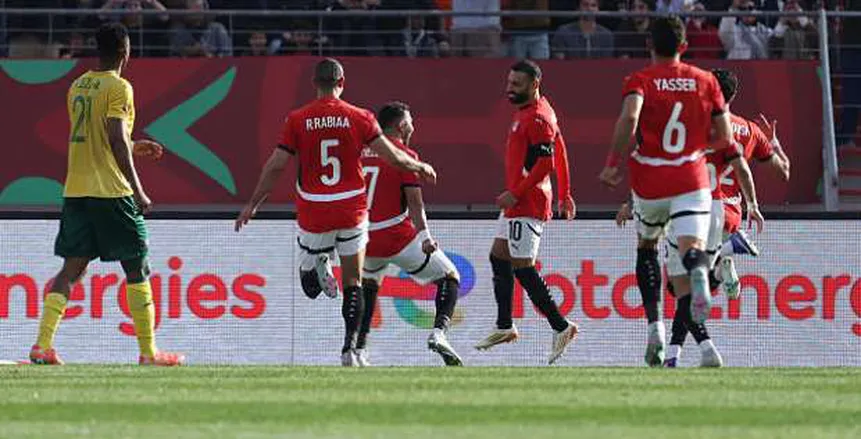 قائد الأوركسترا ليكيب الفرنسية تتغنى بنجم منتخب مصر بعد مباراة «قائد الأوركسترا».. «ليكيب» الفرنسية تتغنى بنجم منتخب مصر بعد مباراة جنوب إفريقيا