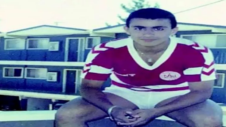 قبل أحمد السقا.. 7 نجوم تركوا الملاعب واتجهوا للتمثيل 9 قبل أحمد السقا.. 7 نجوم تركوا الملاعب واتجهوا للتمثيل