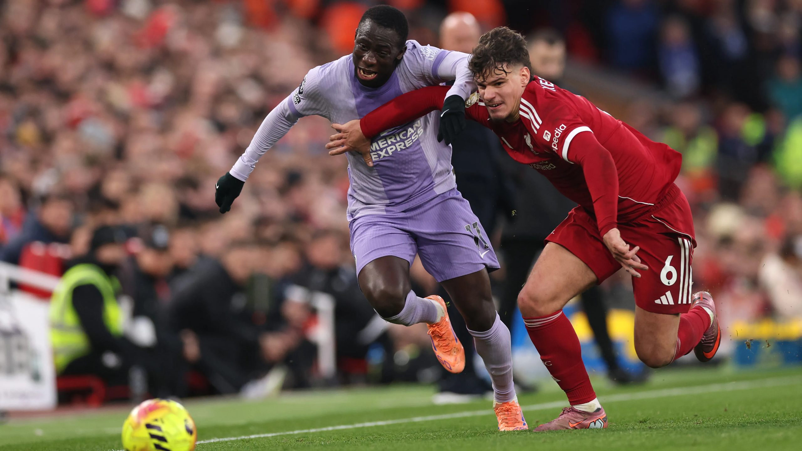 موعد مباراة توتنهام وليفربول في الدوري الإنجليزي الممتاز 2025-2026 .. والقنوات الناقلة | كووورة 13 إنجلترا