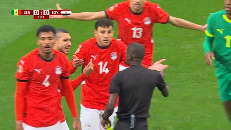 رسمياً.. غياب لاعب منتخب مصر عن المباراة المقبلة بكأس الأمم الأفريقية 28 رسمياً.. غياب لاعب منتخب مصر عن المباراة المقبلة بكأس الأمم الأفريقية