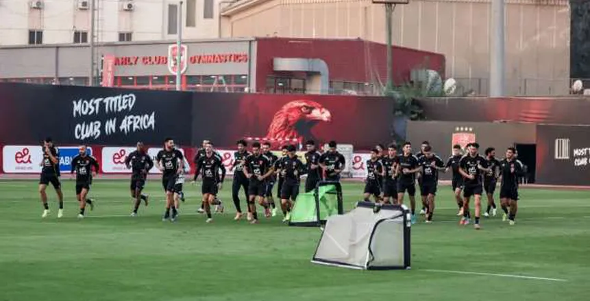 شوبير يكشف اسم مدافع الأهلي المنتظر ويوجه طلب إلى الإدارة شوبير يكشف اسم مدافع الأهلي المنتظر.. ويوجه طلب إلى الإدارة