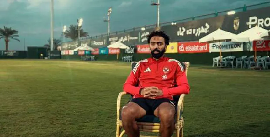 مفاجأة الأهلي لإقناع الشحات وعبد القادر بالتجديد وصدام مع حمزة مفاجأة الأهلي لإقناع الشحات وعبد القادر بالتجديد.. وصدام مع حمزة عبد الكريم