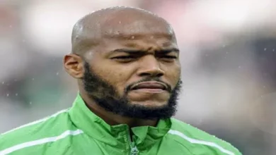 رايس مبولحي يعلن اعتزال كرة القدم