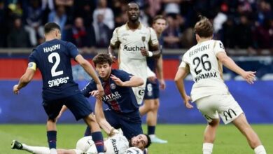 رغم بيان الرفض تأجيل مباراة لانس أمام باريس سان جيرمان رغم بيان الرفض.. تأجيل مباراة لانس أمام باريس سان جيرمان في الدوري الفرنسي