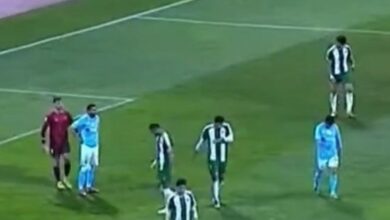 صفارات الإنذار توقف مباراة الفيصلي والأهلي.. وإخلاء فوري للملعب في الدقيقة 20 1 صفارات الإنذار توقف مباراة الفيصلي والأهلي وإخلاء فوري للملعب في صفارات الإنذار توقف مباراة الفيصلي والأهلي.. وإخلاء فوري للملعب في الدقيقة 20