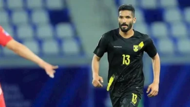 نجم الأهلي السابق يرد على شائعات اعتزاله كرة القدم